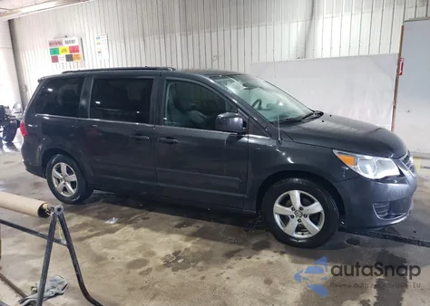 2011 Volkswagen Routan Se z USA, uszkodzony, nr VIN 2V4RW3DG2BR738704